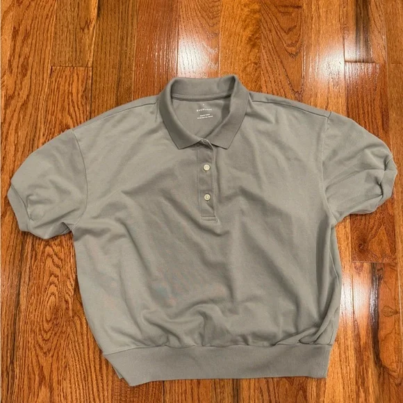 Everlane Organic Cotton Women's Polo Shirt, neutral sage color, size small - Picture 5 of 6